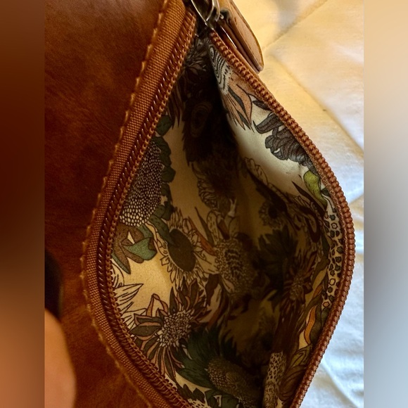 Liz Soto The Amy Crossbody Vegan Leather Green & Brown Boho Interior Is Perfect - Picture 4 of 7
